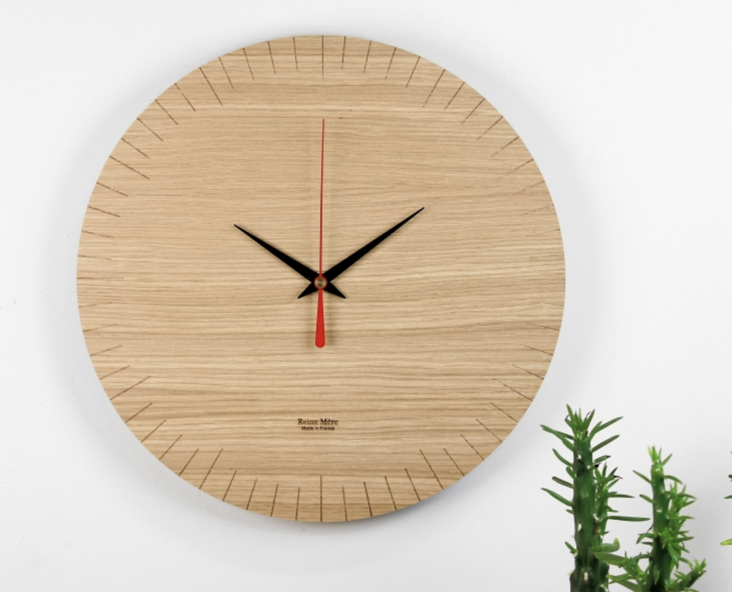 Horloge murale en bois 