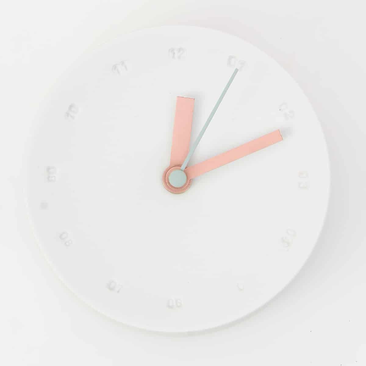 Horloge murale en porcelaine 10cm blanc/mint * Studio Harm en Elke