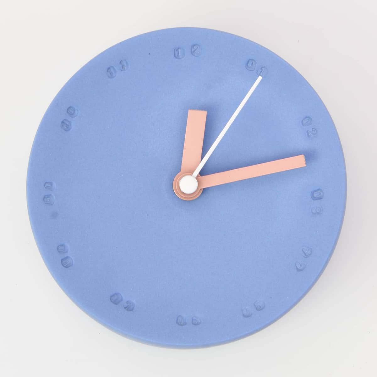 Horloge murale en porcelaine 10cm bleu cobalt/blanc * Studio Harm en Elke